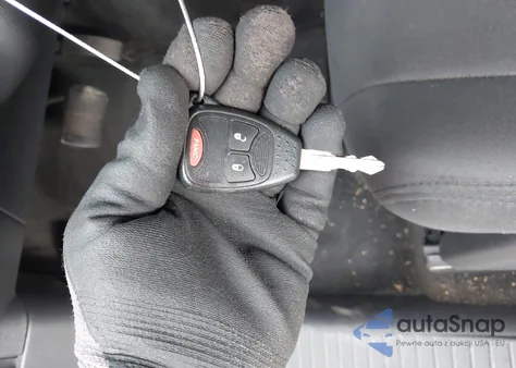 2016 Jeep Compass Sport из США, поврежденный, VIN 1C4NJDBB7GD501611